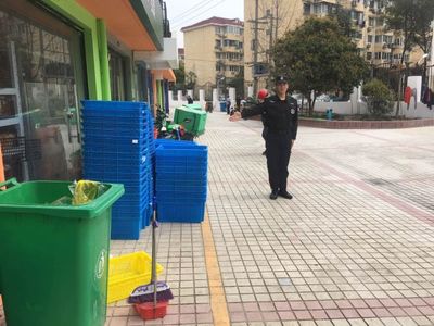 “叮咚買菜”便捷還是擾民？看梅隴城管如何守護居民美好生活與城市生活垃圾經營服務平衡之道